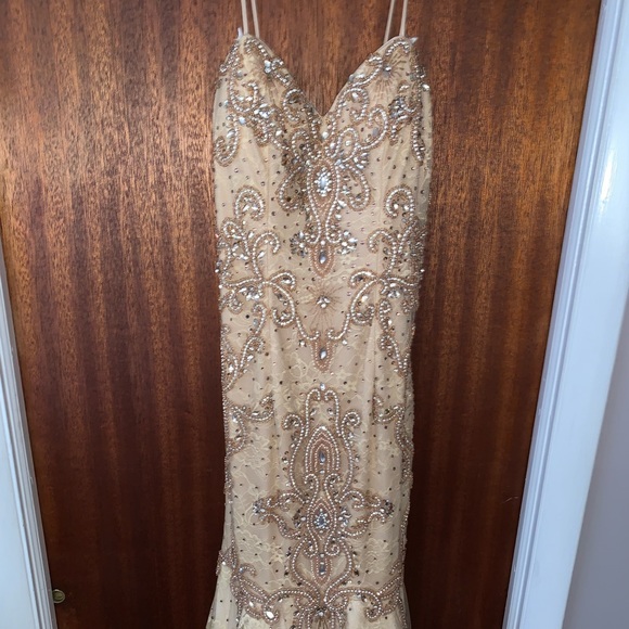 Colors Dress Gown - Picture 2 of 8